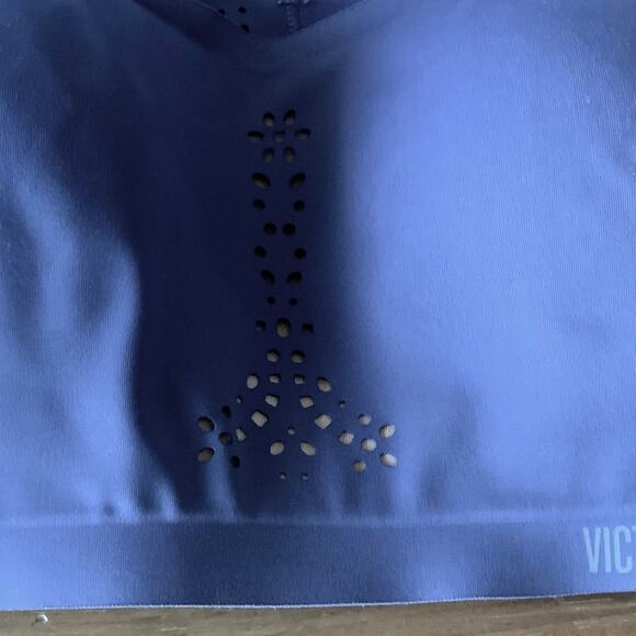 Victoria's Secret Sport Bra Angel Max Laser Cut Back Closure Size 34C Purple - Picture 3 of 11